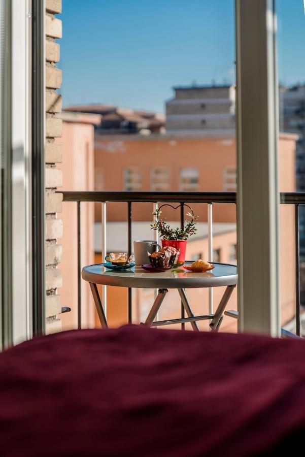 Le Vestali Guest House Roma Exterior foto